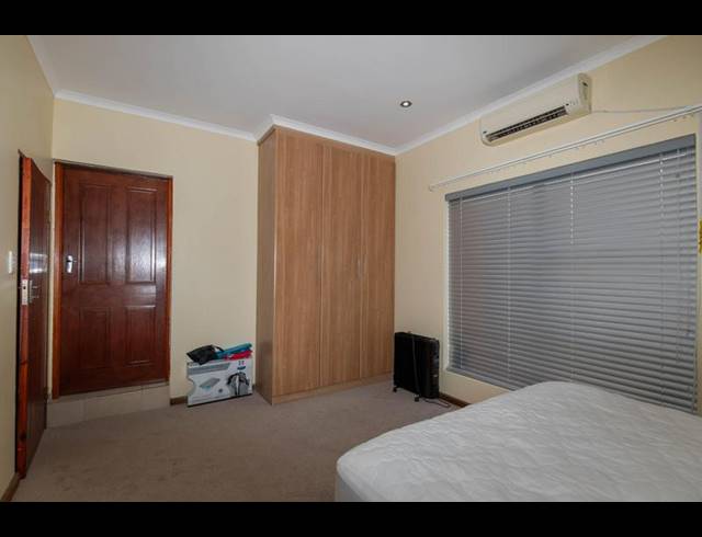 4 BEDROOM HOUSE FOR SALE IN WILLOW ACRES